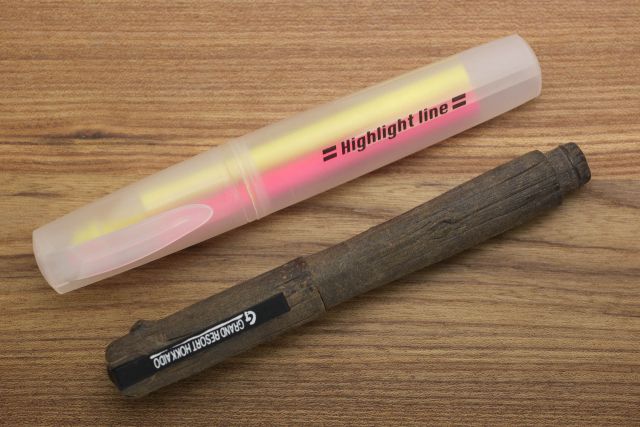 ずんぐりむっくり木のボールペン＋蛍光ペン